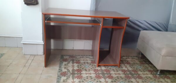 Mesa de computadora  #2