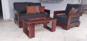 Conjunto sofá y butaca Masi