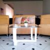 Mesa baja con sobre de cristal