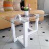 Mesa baja con sobre de cristal
