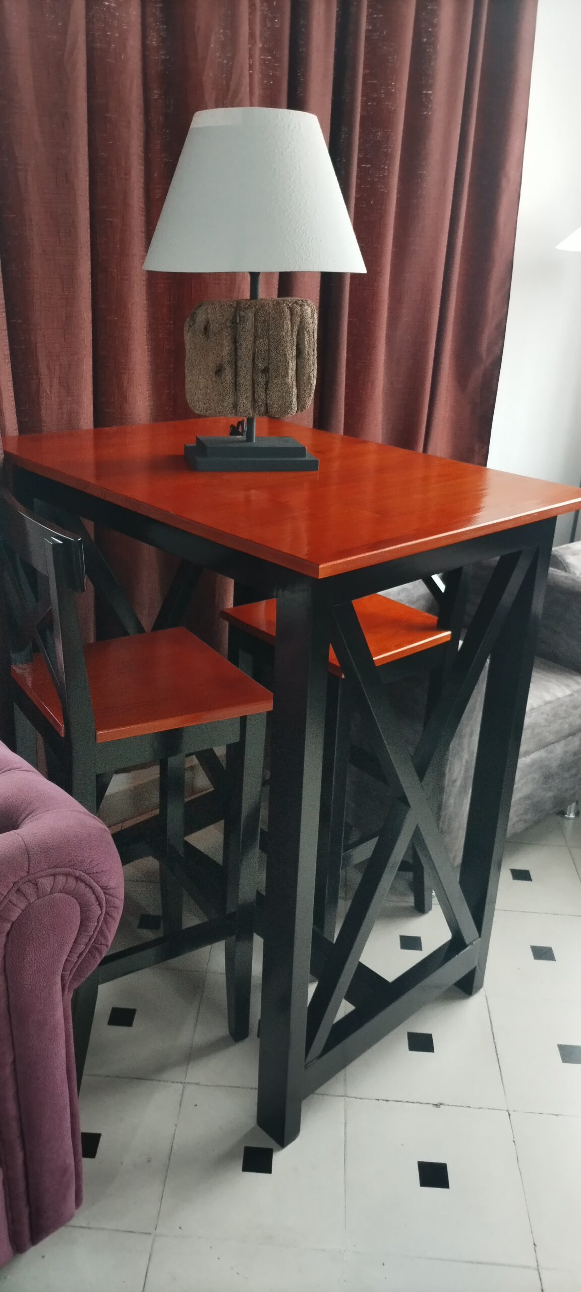 Juego de desayunador con cuatro banquetas #2